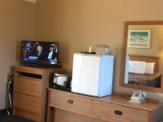 Silver Spur Motel Lander Bagian luar foto