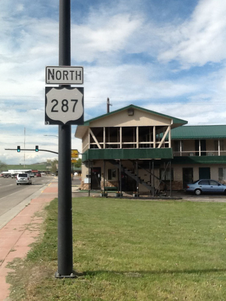 Silver Spur Motel Lander Bagian luar foto