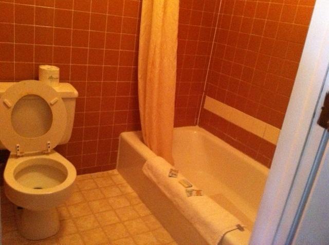 Silver Spur Motel Lander Bagian luar foto
