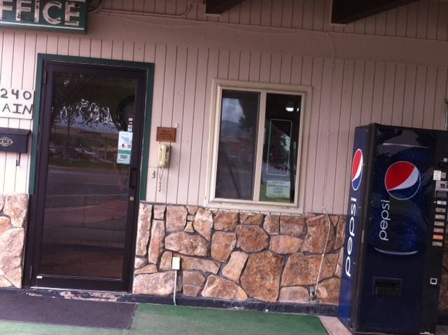 Silver Spur Motel Lander Bagian luar foto
